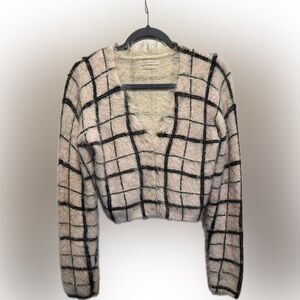 🌸🌺Urban Outfitters Plaid Fuzzy Soft Sweater - Pink and Black💕